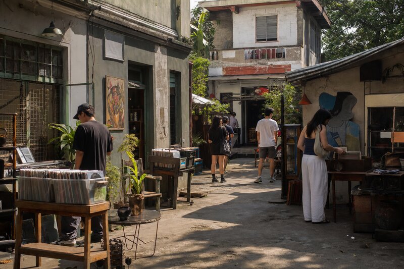 The courtyard of Cubao Expo lined with small independent vintage and art shops